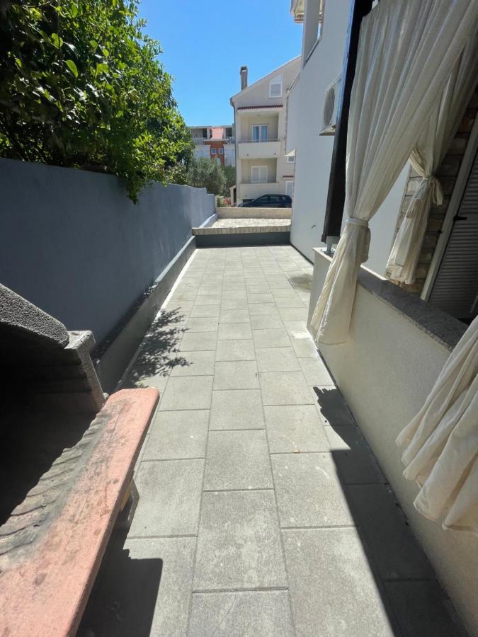 Melani*** Apartment Novalja Exterior photo