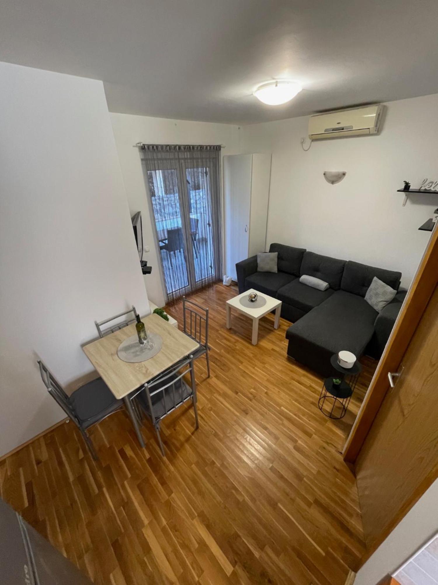 Melani*** Apartment Novalja Exterior photo